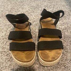 Steve Madden platform sandals